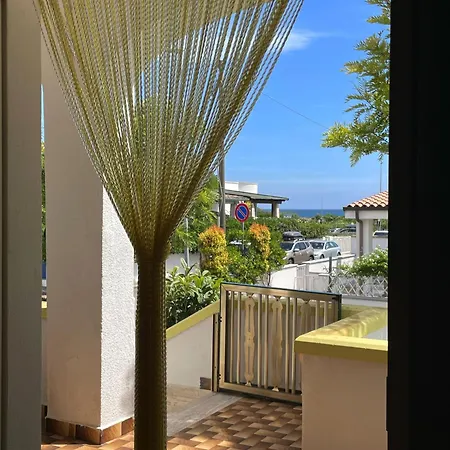 Casa Calipso - Casa A Pochi Passi Dal Mare Delle Maldive Del Salento Apartamento